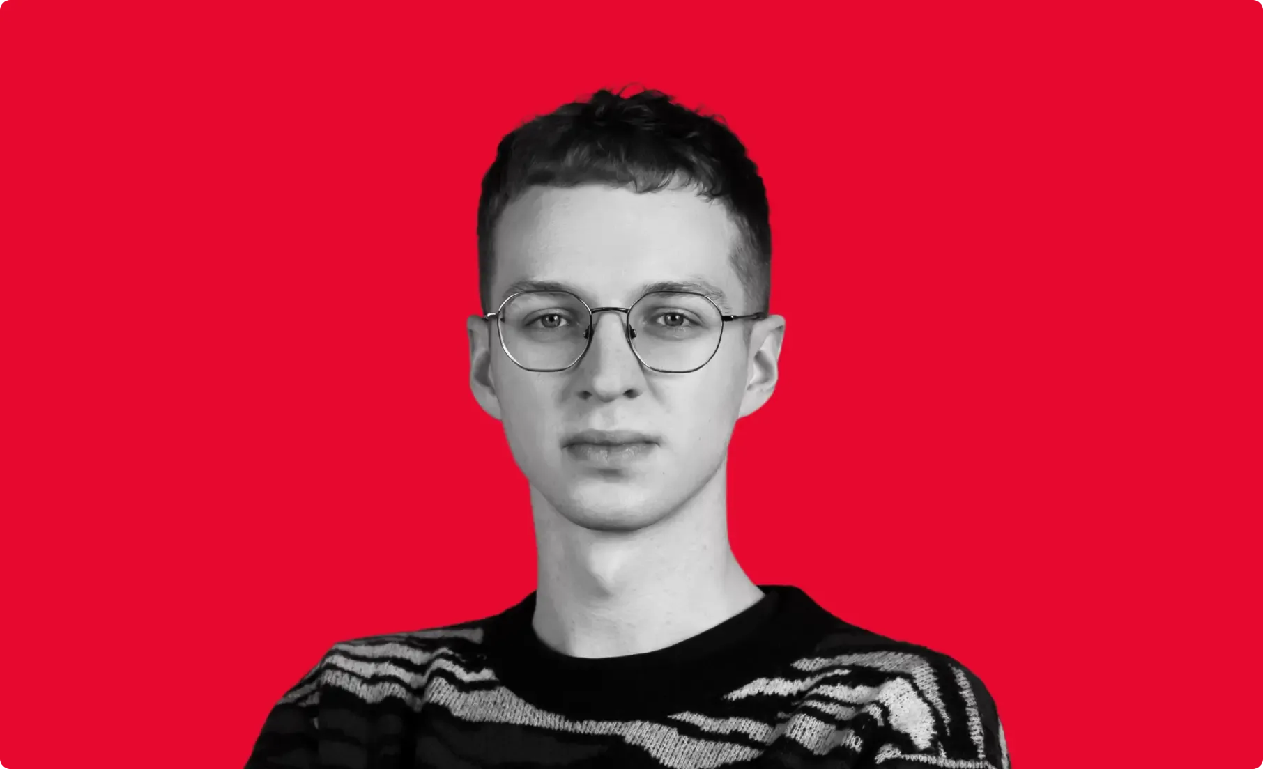 Professional headshot photo of Vakaris Noreika